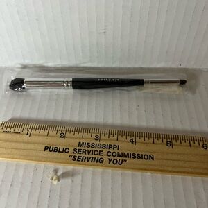NWT Bare Escentuals Double Ended Smokey Eye Brush